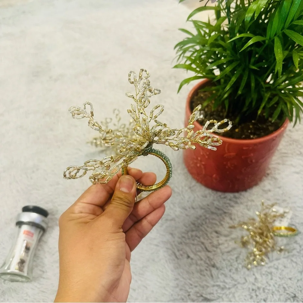 Beaded napkins rings and salt shaker